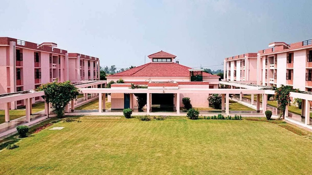 JEE Advanced 2025: Eligibility Criteria Announced by IIT Kanpur